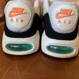 Nike Air Correlate Running Shoes 7 1/2 no laces classic white Gorpcore swoosh